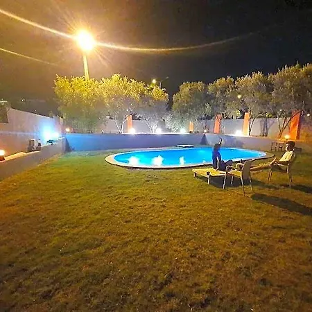 Marinaya 10 Dk Havuzlu Szálloda Göcek